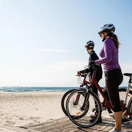 With A Balcony Very Close To The Apartamento