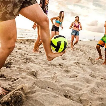 With A Balcony Very Close To The Apartamento Ustronie Morskie